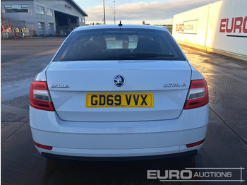 Automobil 2020 Skoda Octavia: slika 4 Automobil 2020 Skoda Octavia: slika 4