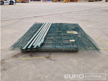 Građevinska oprema Galvanised fencing Panel (4 of), Fencing Posts (5 of): slika 4