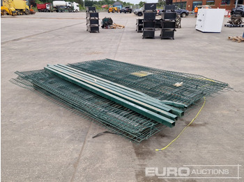 Građevinska oprema Galvanised fencing Panel (4 of), Fencing Posts (5 of): slika 3
