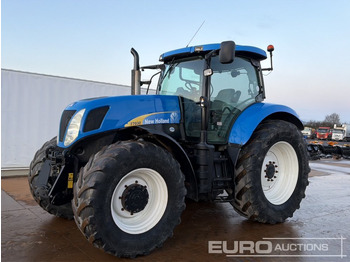 Traktor NEW HOLLAND T7000
