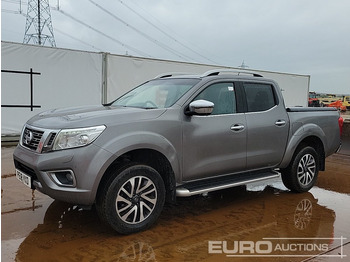 Pikap NISSAN Navara
