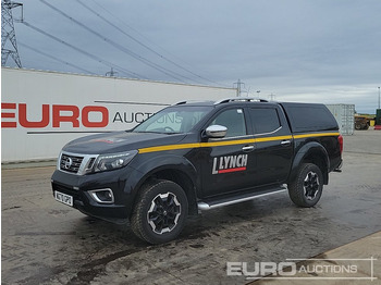 Pikap NISSAN Navara