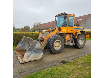 Utovarivač točkaš HYUNDAI