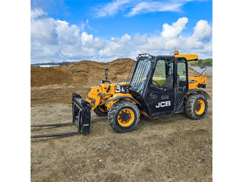 Teleskopski upravljač JCB