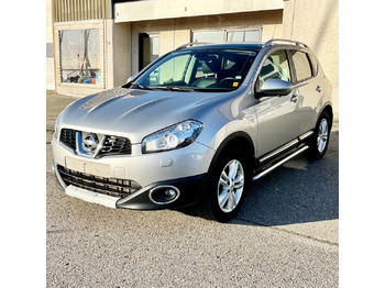 SUVSUV NISSAN