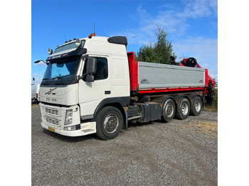 Kamion sa tovarnim sandukom VOLVO FM