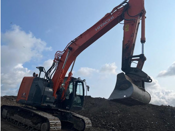 Bager guseničar Hitachi ZX 225USLC-5B: slika 2
