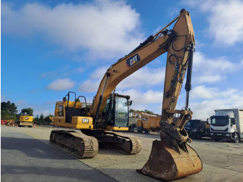 Bager guseničar CATERPILLAR 323
