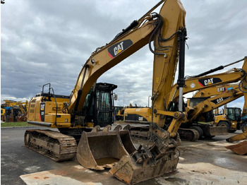 Bager guseničar CATERPILLAR 323