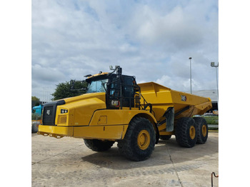 Zglobni kiper CATERPILLAR 745