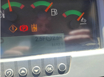 Utovarivač guseničar CAT 963K: slika 5