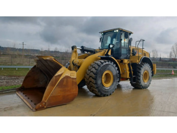 Utovarivač točkaš CAT 972M: slika 2