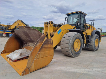 Utovarivač točkaš CATERPILLAR
