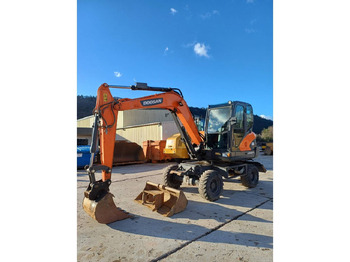 Bager točkaš DOOSAN DX57W