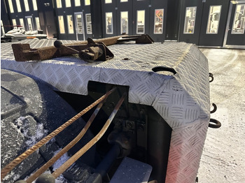 Tegljač Volvo FH16 600 8x4*4: slika 4 Tegljač Volvo FH16 600 8x4*4: slika 4