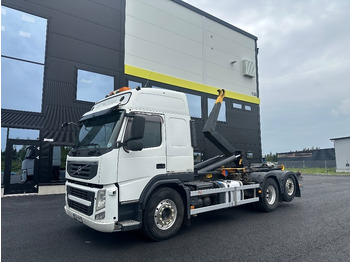 Kamion sa hidrauličnom kukom VOLVO FM13 500