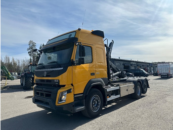 Kamion sa hidrauličnom kukom VOLVO FMX