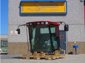 Kabina CASE