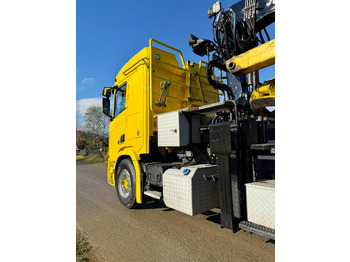 Šticar, Kamion sa dizalicom SCANIA R650: slika 5