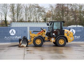 Utovarivač točkaš CATERPILLAR 906