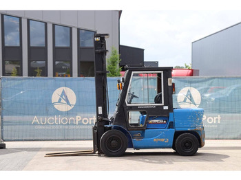 Dizel viljuškar CATERPILLAR DP