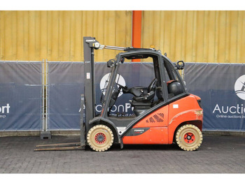 Gasni viljuškar Fenwick-Linde H25T-02: slika 2 Gasni viljuškar Fenwick-Linde H25T-02: slika 2