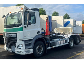 Kamion sa hidrauličnom kukom DAF CF 460