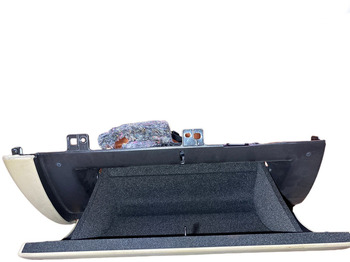 Kabina i enterijer Jaguar XF250: slika 3 Kabina i enterijer Jaguar XF250: slika 3