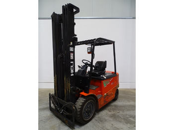 Električni viljuškar HELI