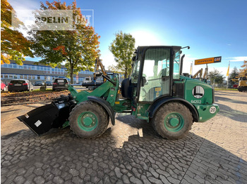 Utovarivač točkaš CATERPILLAR 906M