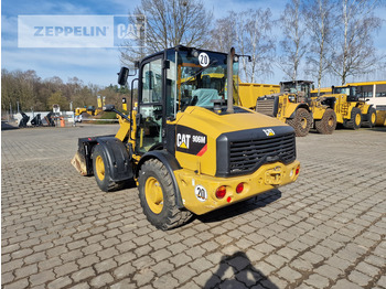 Utovarivač točkaš Cat 906M: slika 4