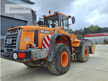 Doosan DL300 Doosan DL300: slika 4 Doosan DL300 Doosan DL300: slika 4