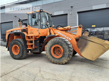 Doosan DL300 Doosan DL300: slika 1 Doosan DL300 Doosan DL300: slika 1