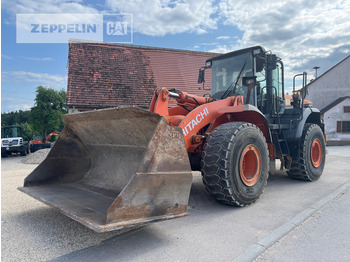 Utovarivač točkaš HITACHI ZW220