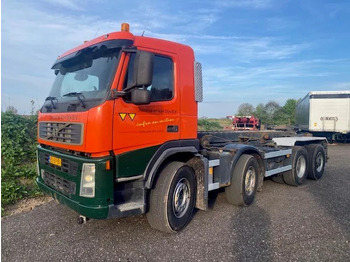 Kamion sa kablovskim sistemom VOLVO FM 440