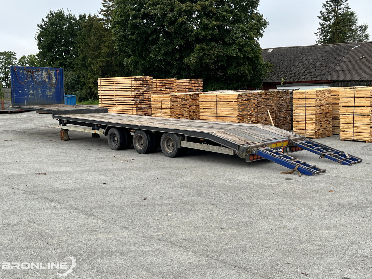 2003 WECON S327 LK20 3-axle trailer - Niska poluprikolica za prevoz: slika 3 2003 WECON S327 LK20 3-axle trailer - Niska poluprikolica za prevoz: slika 3