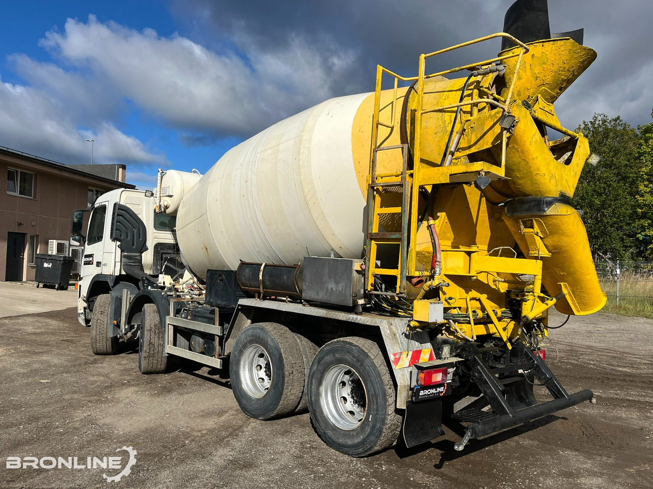 2004 Volvo FM12 420 8x4 Intermix 10m³ - Mikser za beton: slika 4 2004 Volvo FM12 420 8x4 Intermix 10m³ - Mikser za beton: slika 4