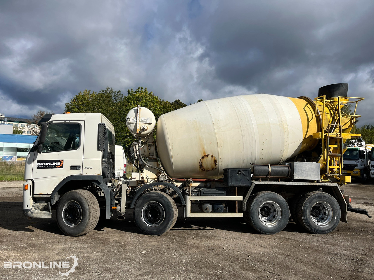 2004 Volvo FM12 420 8x4 Intermix 10m³ - Mikser za beton: slika 3 2004 Volvo FM12 420 8x4 Intermix 10m³ - Mikser za beton: slika 3