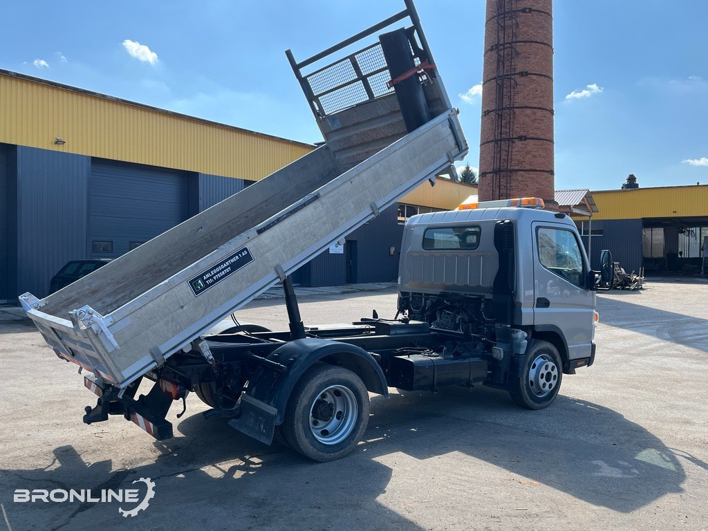 2013 Mitsubishi Fuso Canter 7C15 Tipper - Istovarivač: slika 4 2013 Mitsubishi Fuso Canter 7C15 Tipper - Istovarivač: slika 4