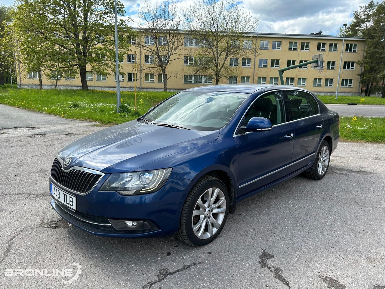 2014 Skoda Superb 1.8 118kW 4x4 - Automobil: slika 1 2014 Skoda Superb 1.8 118kW 4x4 - Automobil: slika 1