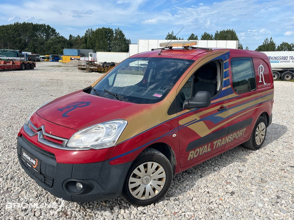 2015 Citroën Berlingo 1.6 84kW - Automobil: slika 2 2015 Citroën Berlingo 1.6 84kW - Automobil: slika 2