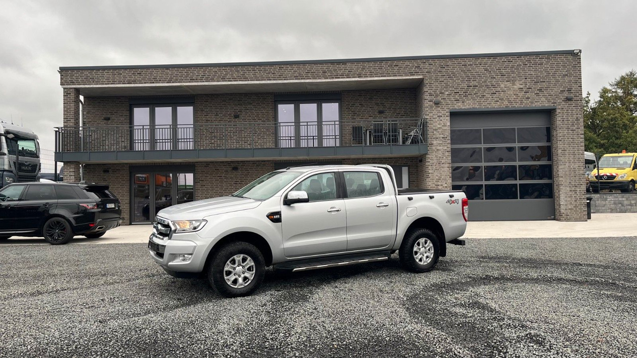 Ford Ranger XLT Doppelkabine 4x4 - SUVSUV: slika 1 Ford Ranger XLT Doppelkabine 4x4 - SUVSUV: slika 1