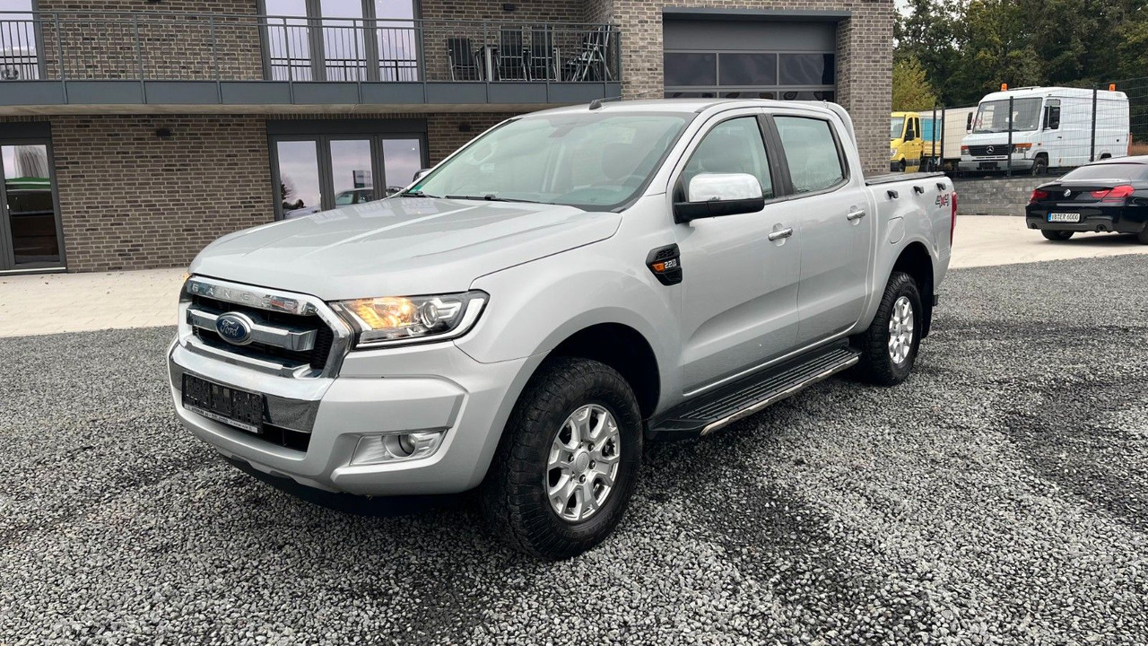 Ford Ranger XLT Doppelkabine 4x4 - SUVSUV: slika 2 Ford Ranger XLT Doppelkabine 4x4 - SUVSUV: slika 2