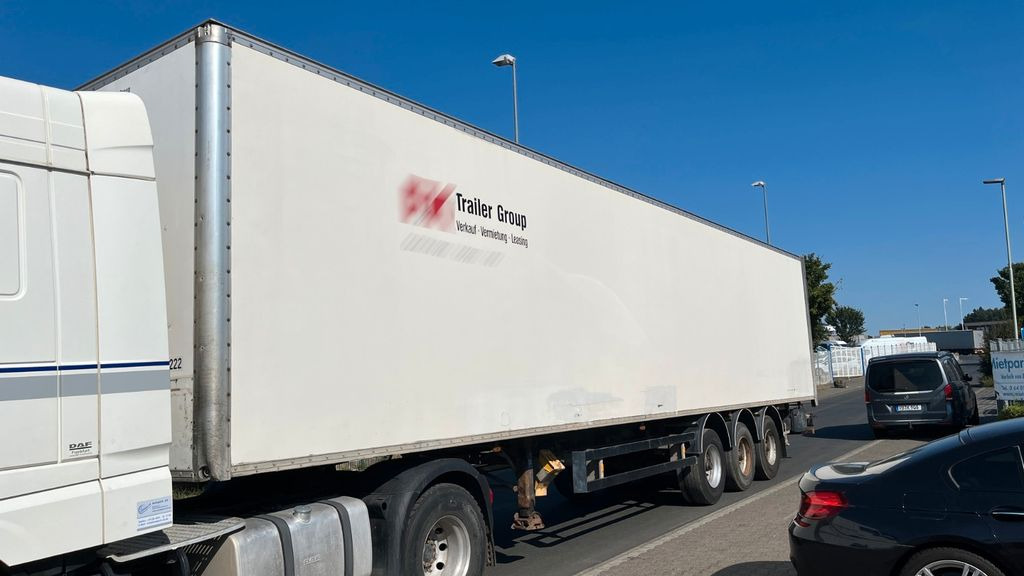 Frühauf Auflieger Koffer Doppelstock BPW-Achsen - Poluprikolica sa zatvorenim sandukom: slika 5 Frühauf Auflieger Koffer Doppelstock BPW-Achsen - Poluprikolica sa zatvorenim sandukom: slika 5
