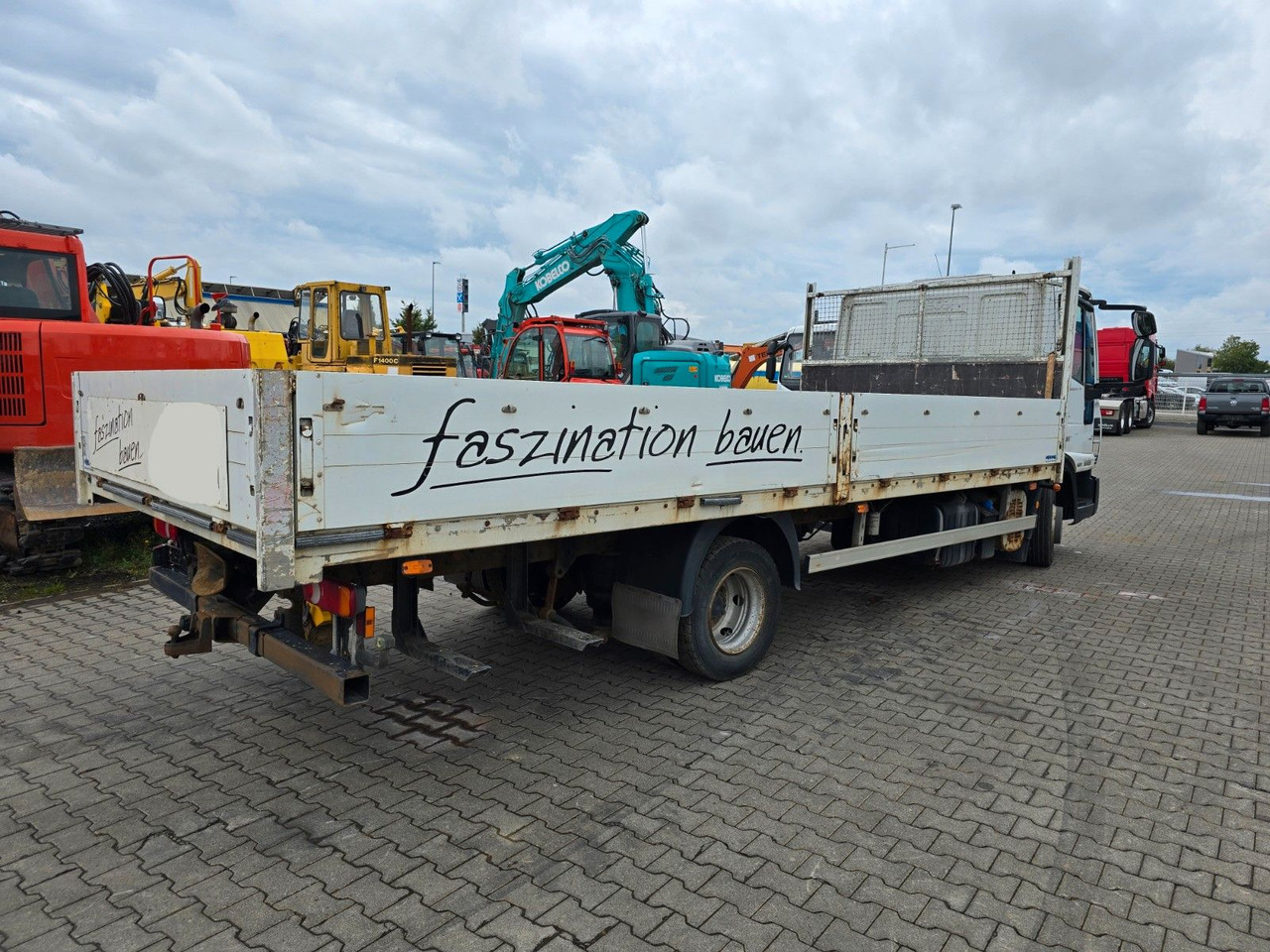 Iveco ML80E22/P Pritsche lang 6m Eurocargo - Kamion sa tovarnim sandukom: slika 4 Iveco ML80E22/P Pritsche lang 6m Eurocargo - Kamion sa tovarnim sandukom: slika 4