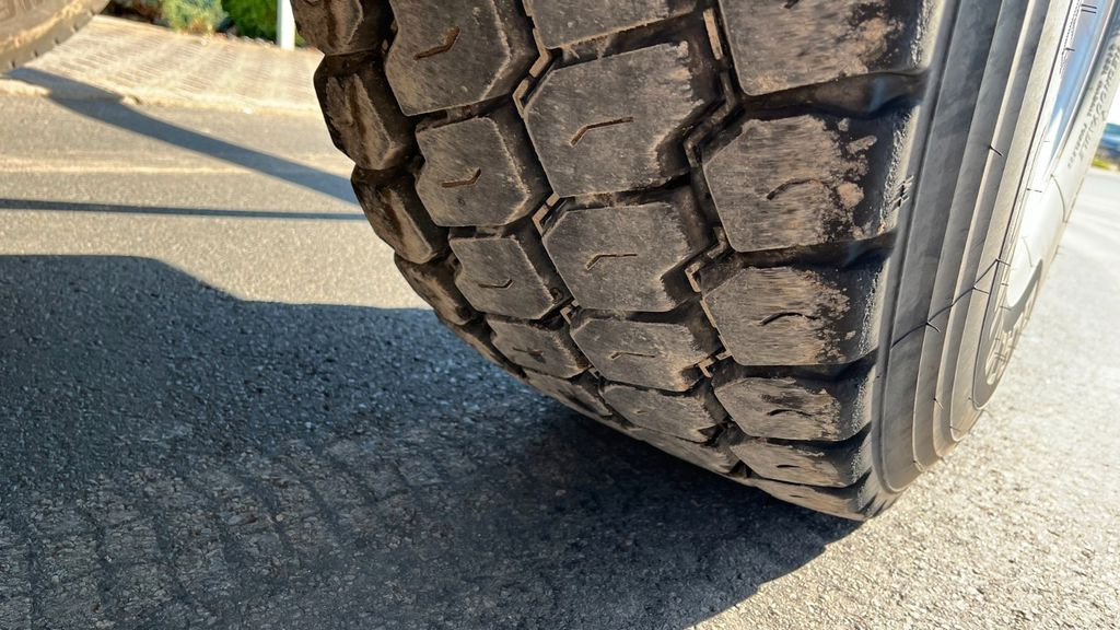 Langendorf SKS-HS 18/29 Kipper Mulde Kippmulde Langendorf SKS-HS 18/29 Kipper Mulde Kippmulde - Poluprikolica istovarivača: slika 5 Langendorf SKS-HS 18/29 Kipper Mulde Kippmulde Langendorf SKS-HS 18/29 Kipper Mulde Kippmulde - Poluprikolica istovarivača: slika 5