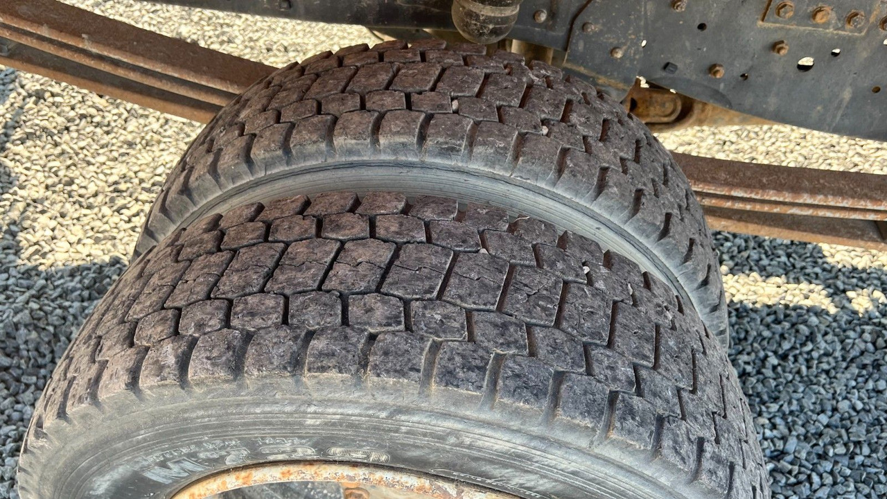 Dostavno vozilo istovarivač, Dostavno vozilo sa duplom kabinom Mercedes-Benz 818 DK Kipper Dreiseitenkipper Meiller  Doka Mercedes-Benz 818 DK Kipper Dreiseitenkipper Meiller  Doka: slika 13