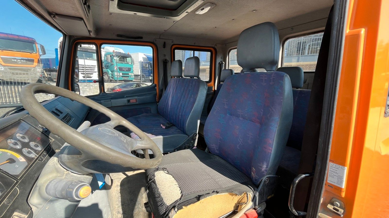 Dostavno vozilo istovarivač, Dostavno vozilo sa duplom kabinom Mercedes-Benz 818 DK Kipper Dreiseitenkipper Meiller  Doka Mercedes-Benz 818 DK Kipper Dreiseitenkipper Meiller  Doka: slika 7