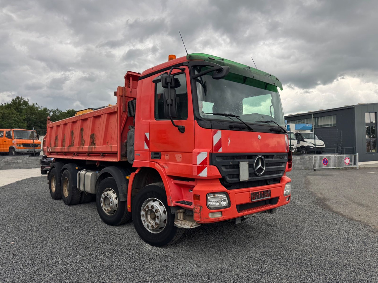 Mercedes-Benz Actros 3244 Dreiseitenkipper Meiller Bordm 8x4 - Istovarivač: slika 5 Mercedes-Benz Actros 3244 Dreiseitenkipper Meiller Bordm 8x4 - Istovarivač: slika 5