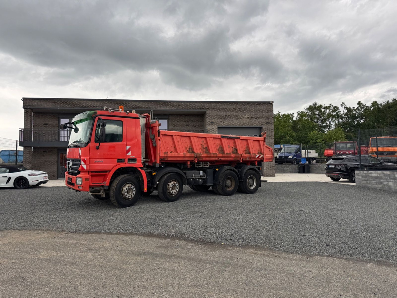 Mercedes-Benz Actros 3244 Dreiseitenkipper Meiller Bordm 8x4 - Istovarivač: slika 1 Mercedes-Benz Actros 3244 Dreiseitenkipper Meiller Bordm 8x4 - Istovarivač: slika 1